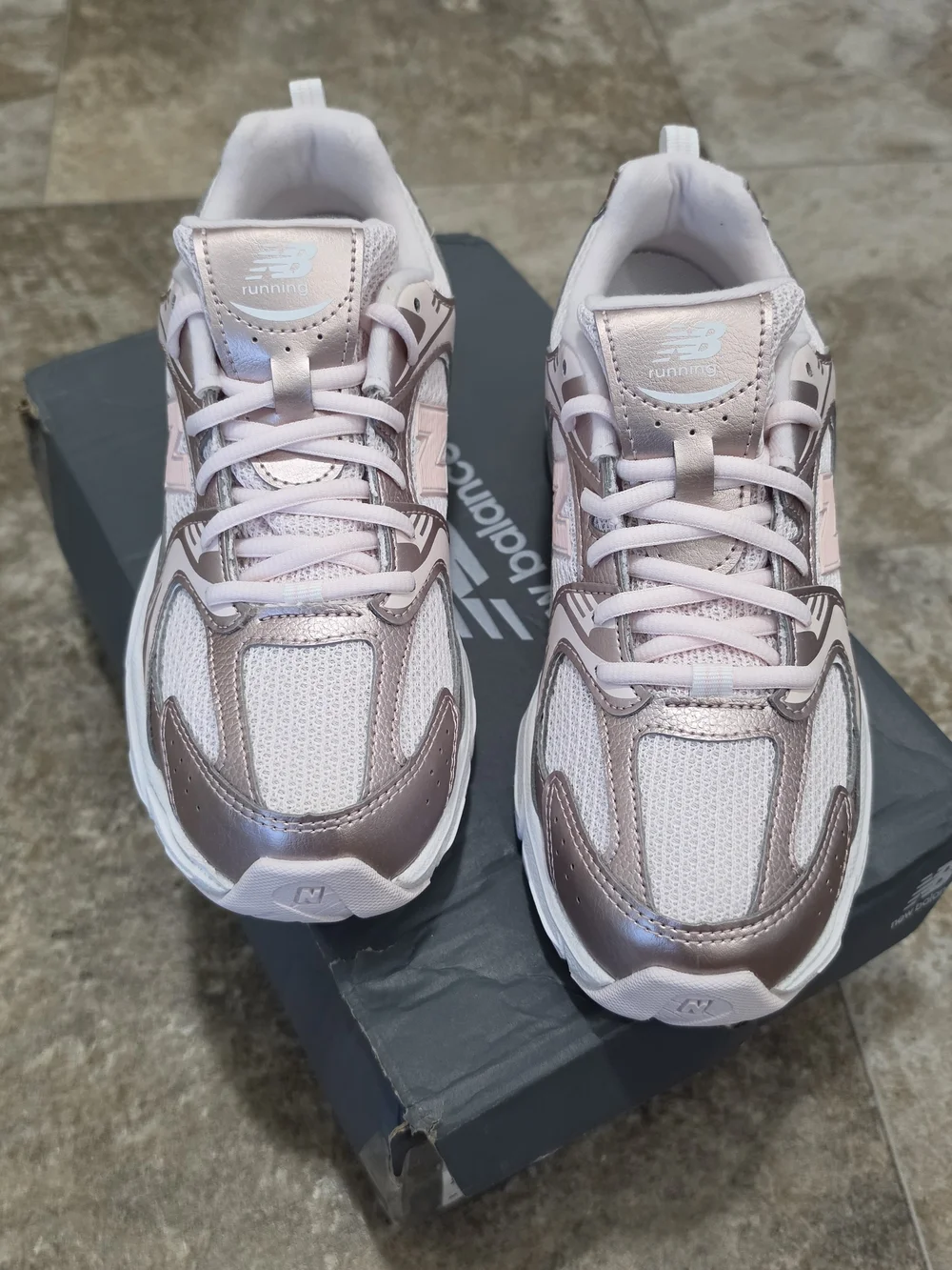 New Balance 530 Sneakers - Youth/Women